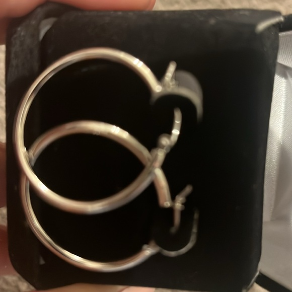 Kay Jewelers Silver Hoop Earrings - Picture 4 of 5